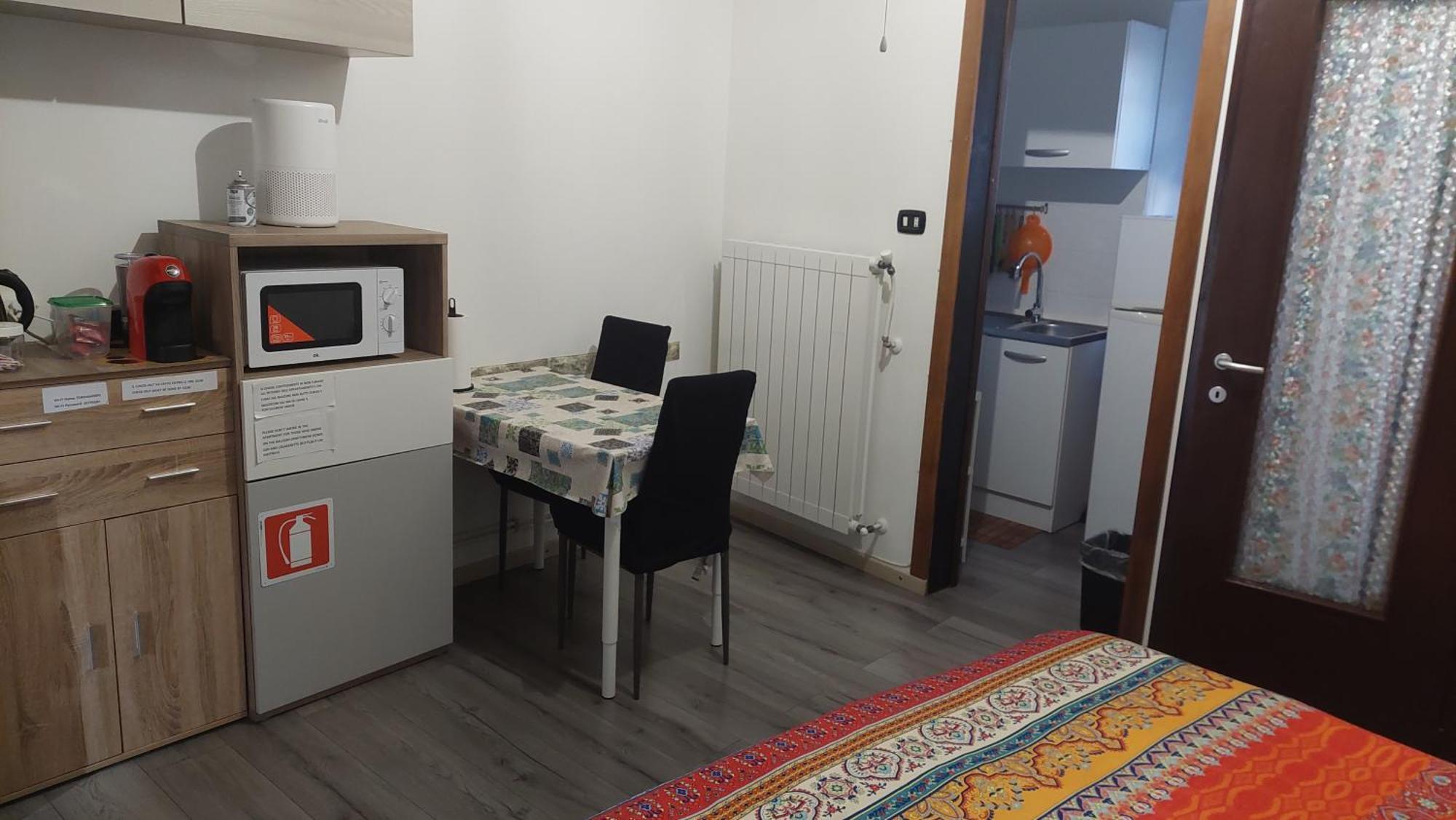 BareggioAffitti Brevi Ferrera Monolocale Ferrera 20 Minuti Da Rho Fiera E San Siroアパートメント 部屋 写真